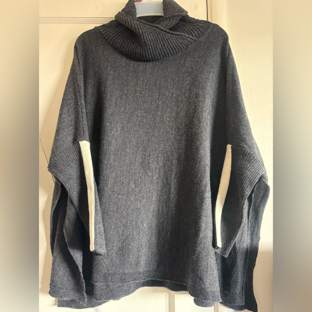 Elegant Charcoal Women's Turtleneck Sweater